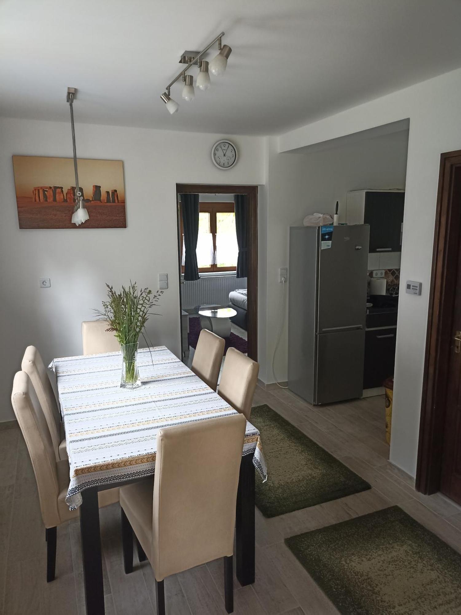 Orsegi Kucko Apartment *